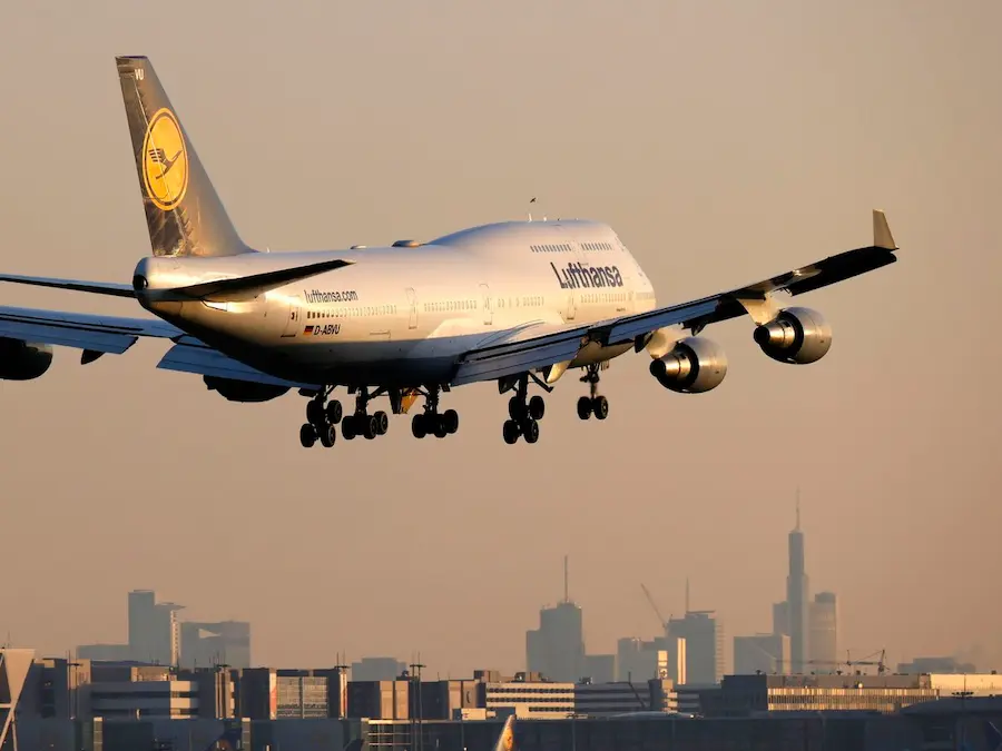 ¿Cuántas horas de vuelo provocan jet lag?